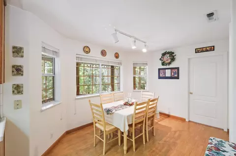 Dining - 17256 Mount Elizabeth Dr, Sonora, CA 95370 photo 1 of 2