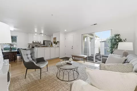 805 N San Antonio Rd, Los Altos, CA 94022