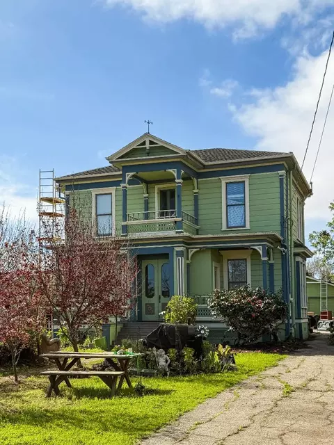 233 Van Ness Ave, Santa Cruz, CA 95060