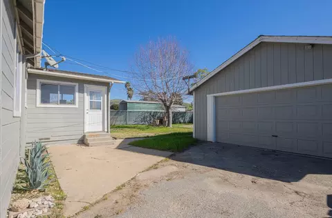 Exterior - 757 Middlefield Rd, Salinas, CA 93906 photo 7 of 14