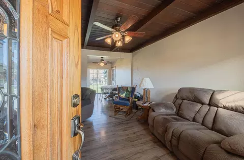 Entry Way - 757 Middlefield Rd, Salinas, CA 93906 photo 3 of 3