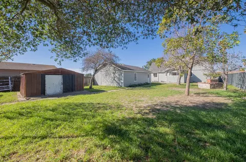 Exterior - 757 Middlefield Rd, Salinas, CA 93906 photo 6 of 14