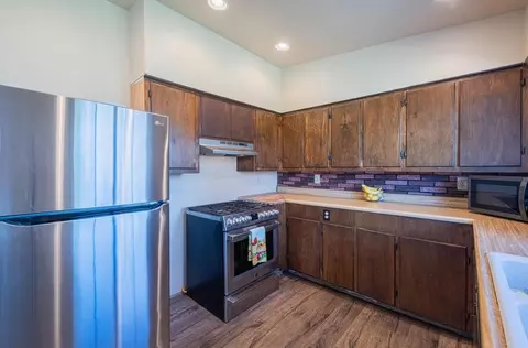 Kitchen - 757 Middlefield Rd, Salinas, CA 93906 photo 5 of 6
