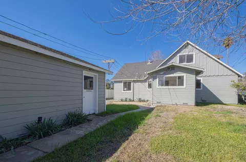 Exterior - 757 Middlefield Rd, Salinas, CA 93906 photo 3 of 14