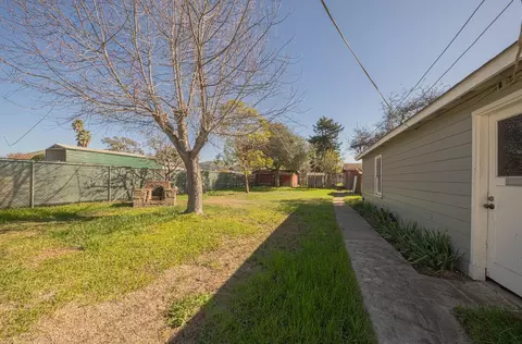Exterior - 757 Middlefield Rd, Salinas, CA 93906 photo 4 of 14