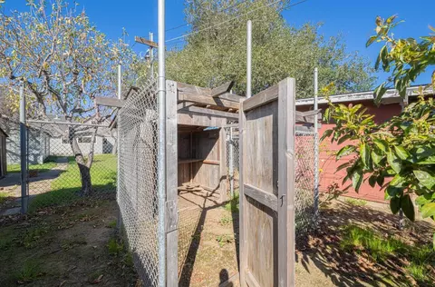 Exterior - 757 Middlefield Rd, Salinas, CA 93906 photo 13 of 14