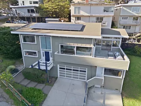 123 Kent Rd, Pacifica, CA 94044