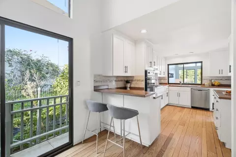 Kitchen - 123 Kent Rd, Pacifica, CA 94044 photo 4 of 4