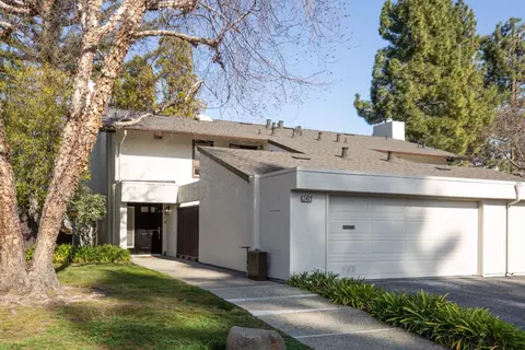2427 Sharon Oaks Dr, Menlo Park, CA 94025