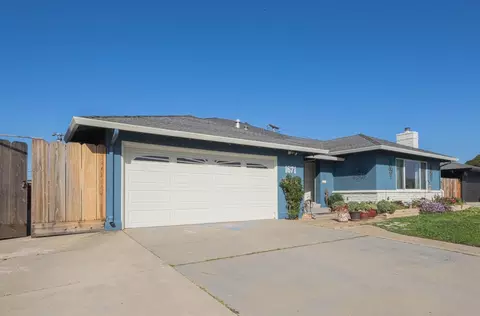 Exterior - 1671 Cambrian Dr, Salinas, CA 93906 photo 3 of 10