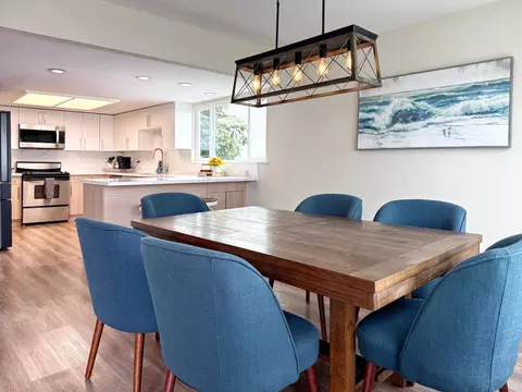 Dining - 425 Farallon Ave, Pacifica, CA 94044 photo 1 of 2