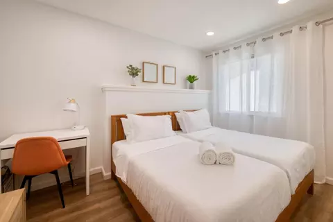 Bedroom - 425 Farallon Ave, Pacifica, CA 94044 photo 4 of 6