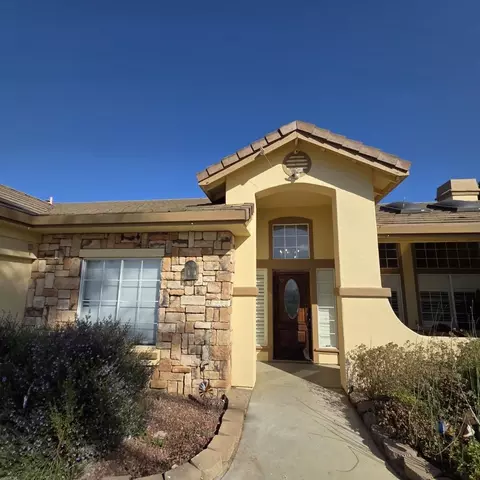 1390 Appalachian St, Soledad, CA 93960 photo 3