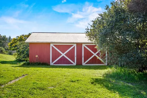 Other - 225 Dunbarton Rd, Aromas, CA 95004 photo 4 of 8