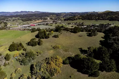 View/Area - 225 Dunbarton Rd, Aromas, CA 95004 photo 5 of 9