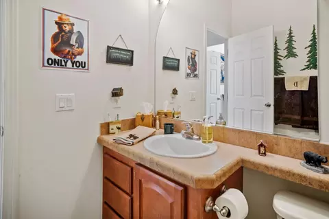 Bath - 225 Dunbarton Rd, Aromas, CA 95004 photo 5 of 5