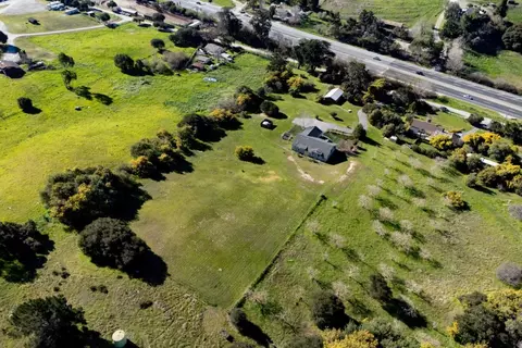 View/Area - 225 Dunbarton Rd, Aromas, CA 95004 photo 7 of 9