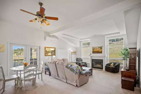 Living - 225 Dunbarton Rd, Aromas, CA 95004 photo 2 of 5