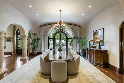 Dining - 35 Barry Ln, Atherton, CA 94027 photo 1 of 2