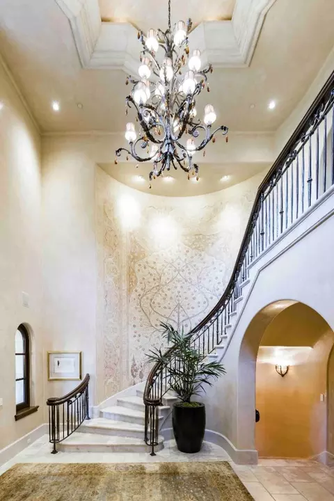 Entry Way - 35 Barry Ln, Atherton, CA 94027 photo 2 of 5