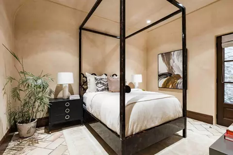 Bedroom - 35 Barry Ln, Atherton, CA 94027 photo 6 of 7