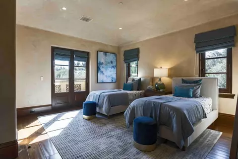 Bedroom - 35 Barry Ln, Atherton, CA 94027 photo 3 of 7