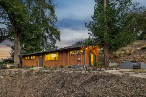 76 Old Spanish Trl, Portola Valley, CA 94028