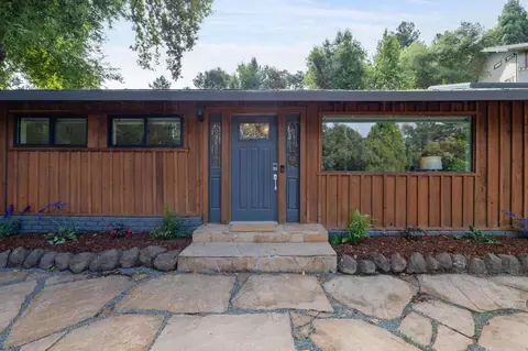 76 Old Spanish Trl, Portola Valley, CA 94028