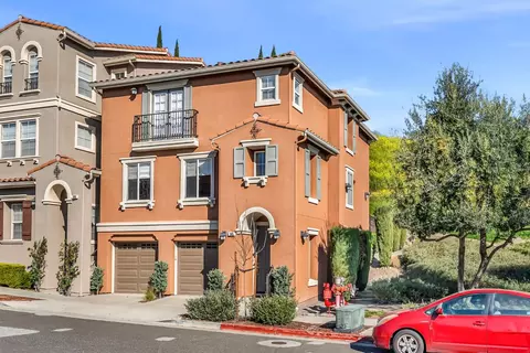 303 Mullinix Way, San Jose, CA 95136