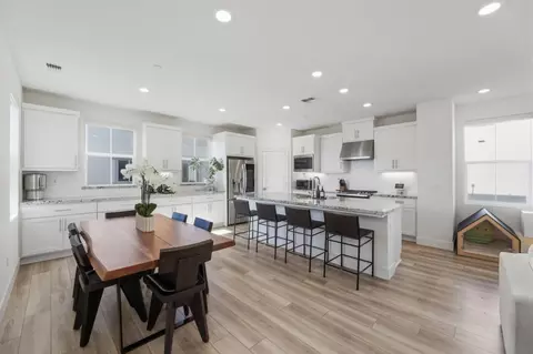 9263 Vista Cove Way, Newark, CA 94560