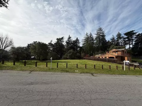 108 Hillcrest Ter, Santa Cruz, CA 95060