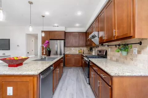 Kitchen - 1864 Lee Way, Milpitas, CA 95035 photo 1 of 3