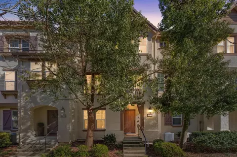 152 Heligan Ln 6, Livermore, CA 94551