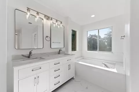 Bath - 310 Grau Dr, Fremont, CA 94536 photo 3 of 6