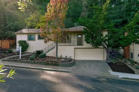 4030 Saint Marys St, Martinez, CA 94553