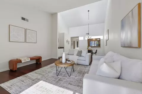 972 Diaz Ln, Foster City, CA 94404