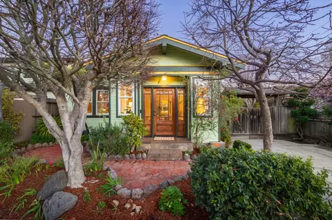 222 Seaview Ave, Santa Cruz, CA 95062