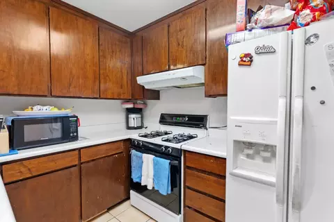 Kitchen - 1780 Truckee Way, Salinas, CA 93906 photo 3 of 4