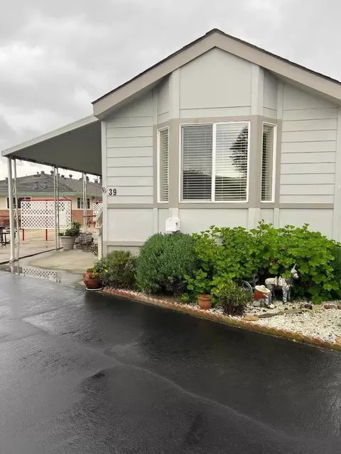 356 Reservation Rd 39, Marina, CA 93933