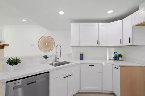Kitchen - 273 Rio Del Mar Blvd, Aptos, CA 95003 photo 2 of 2
