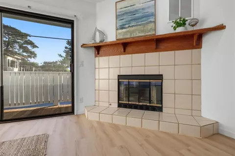 Living - 273 Rio Del Mar Blvd, Aptos, CA 95003 photo 3 of 4