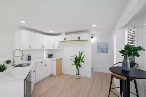 Kitchen - 273 Rio Del Mar Blvd, Aptos, CA 95003 photo 1 of 2