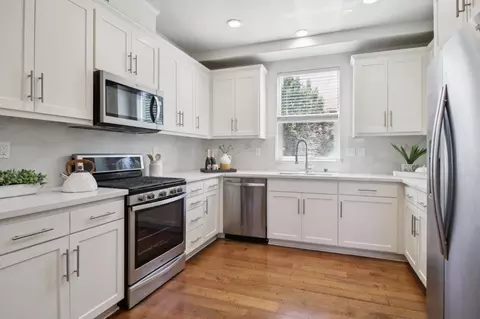 Kitchen - 861 Garden St, Milpitas, CA 95035 photo 2 of 9