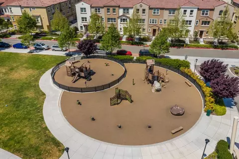 View/Area - 861 Garden St, Milpitas, CA 95035 photo 2 of 5