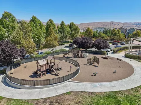 View/Area - 861 Garden St, Milpitas, CA 95035 photo 3 of 5