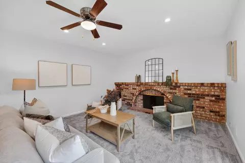 Living - 7100 Potomac Pl, Gilroy, CA 95020 photo 3 of 4