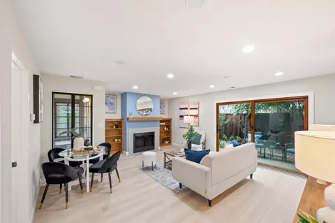 1203 Hollenbeck Ave, Sunnyvale, CA 94087