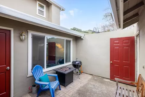 Exterior - 19223 Creekside Ln, Salinas, CA 93908 photo 4 of 9