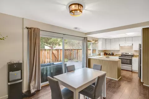 Dining - 19223 Creekside Ln, Salinas, CA 93908 photo 2 of 3