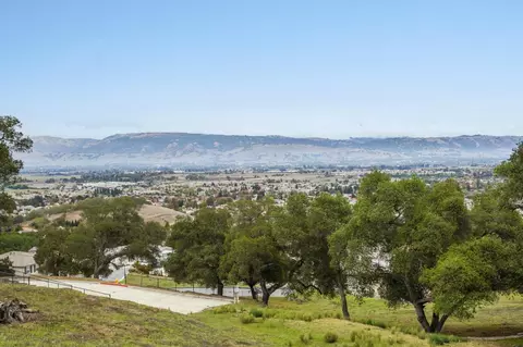 8951 Tea Tree Way, Gilroy, CA 95020 photo 1
